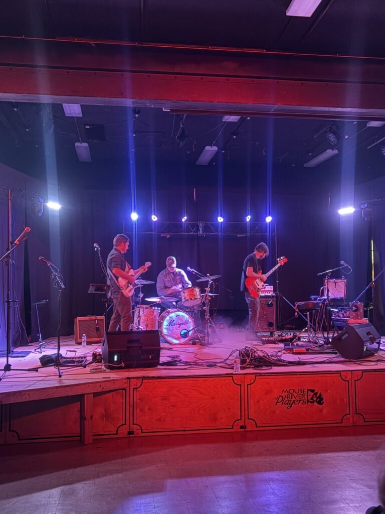 Electric Cassettes indie rock power trio performing live.
